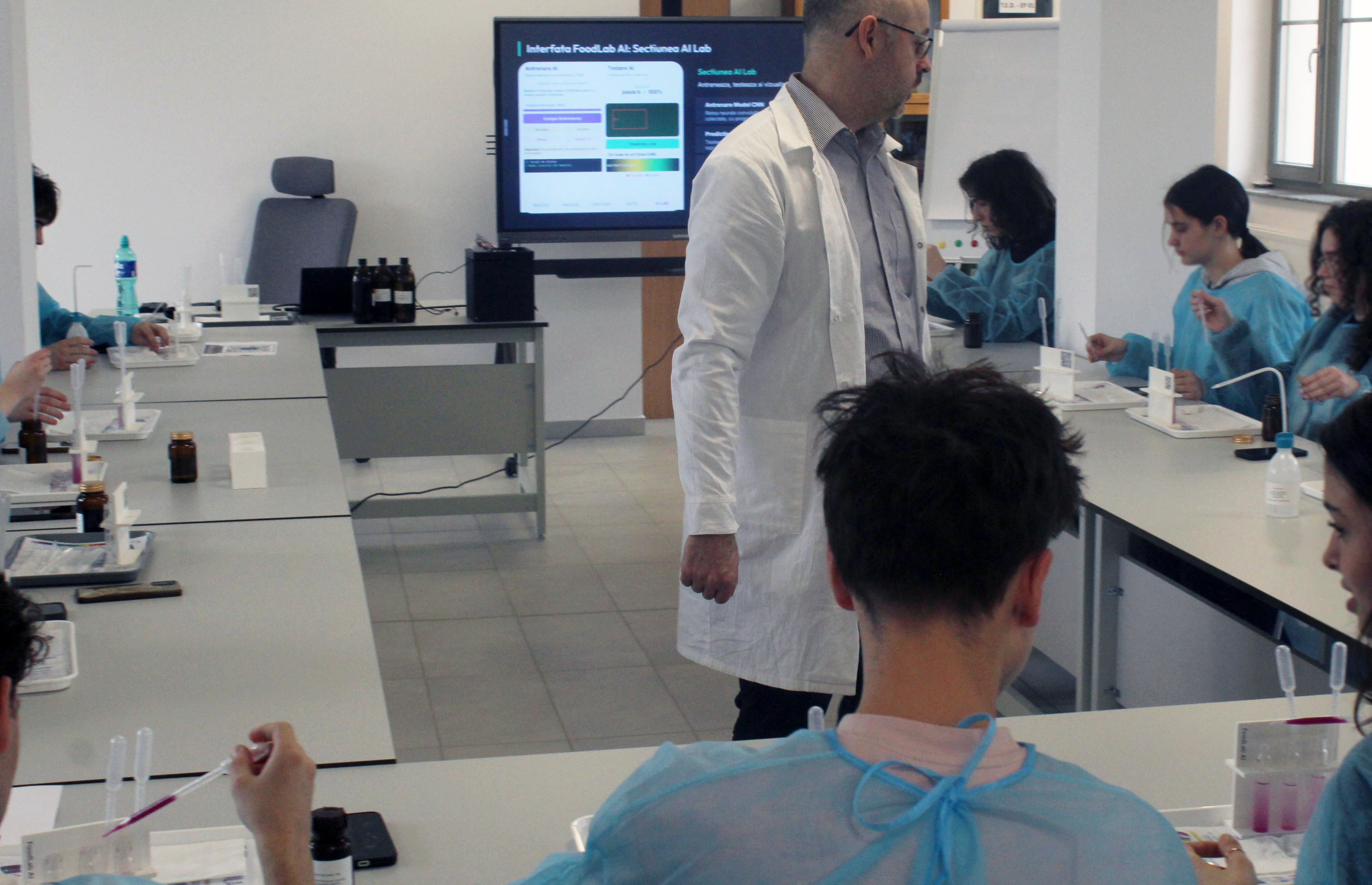 Imagine documentară din atelierul EDU LAB FARM la Rusciori, cadrul 06 din 08.